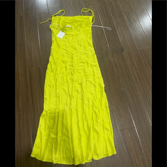 Zara green/ yellowish satin draped split dress - Picture 7 of 12